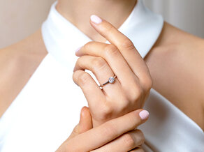 Solitärring Surprise in 9K Weißgold mit Diamant 1,00ct
