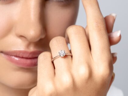 Solitärring The One in 9K Weißgold mit Diamant 0,75ct