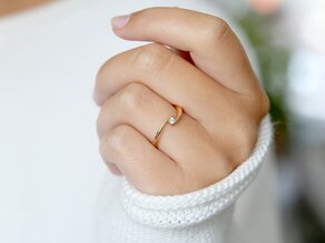Spannring Twist Petite in 14K Roségold mit Diamant 0,04ct G/SI