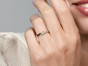 Spannring Twist in Silber 925/- mit Diamant 0,07ct G/SI