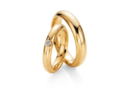 Eheringe Embrace in 14K Gelbgold mit Diamant 0,05ct G/SI