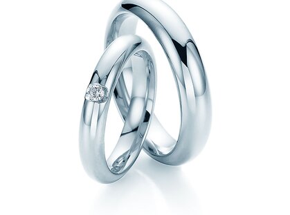 Eheringe Embrace in Platin